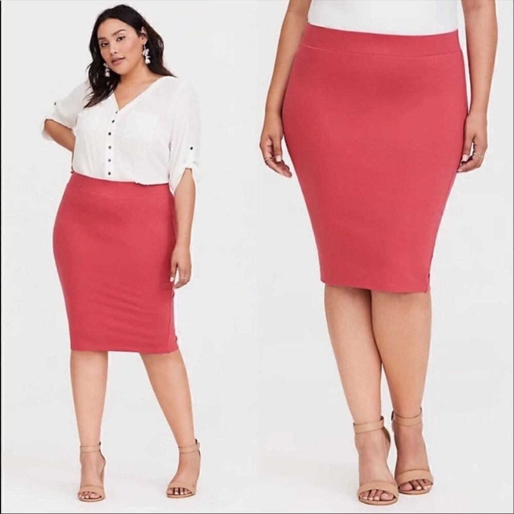 Nwt Torrid Coral Ponte Pencil Skirt Womens Size 00 M/10